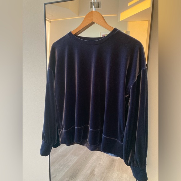 Madewell Tops - Madewell Navy Velvet Sweatshirt